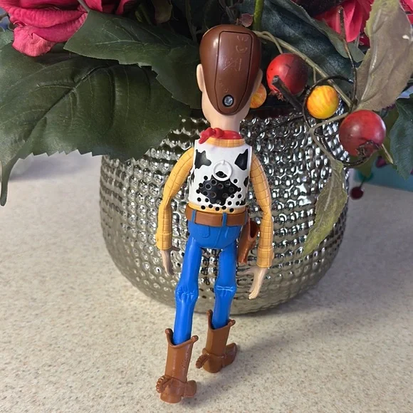 2015 Woody Cowboy Action Figure - Brown, Blue, Yellow - Picture 4 of 5